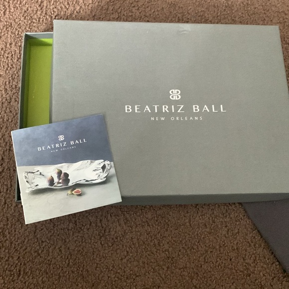NWT Beatriz Ball engraved with friends till the end. Bag. Brochure and box - Picture 5 of 8